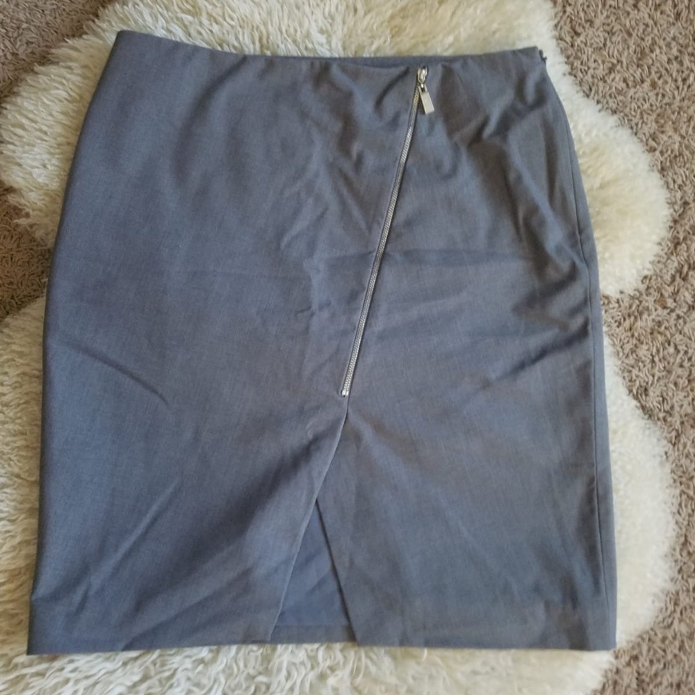 DIllar's cute skirt